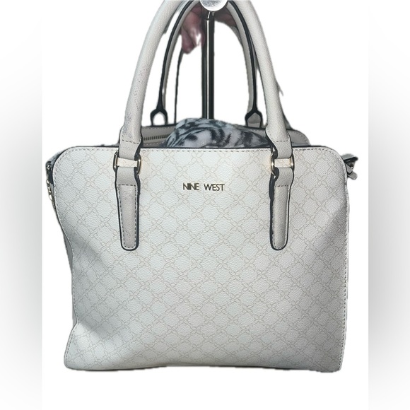 Nine West ‘Duval’ Crossbody Bag - Picture 1 of 13